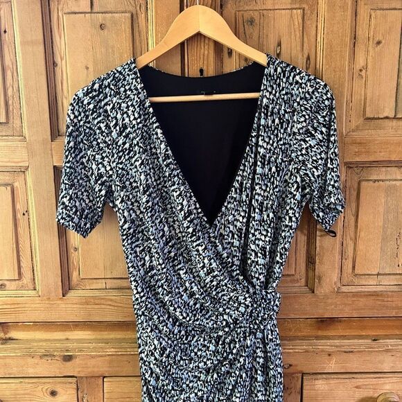 Ann Taylor Small Blue‎ White V-Neck Wrap Dress - Picture 2 of 8